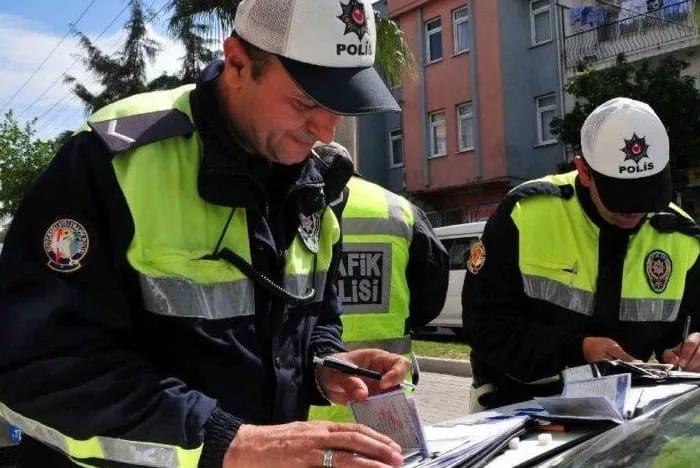 Trafik Cezası Nereye, Nasıl Ödenir? İnternetten Ceza Ödemek