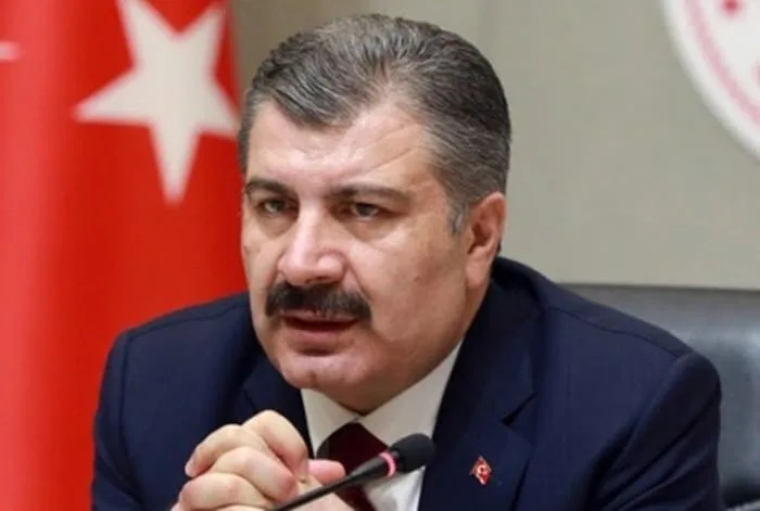 Sağlık Bakanı Fahrettin Koca 65 Yaş Üstü İçin Seyahat Müjdesi Verdi!