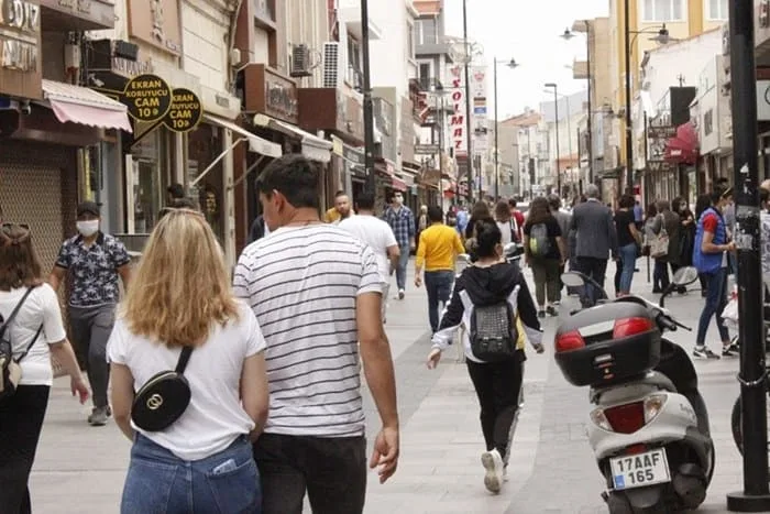 Hafta Sonu Sokağa Çıkma Yasağı Uygulanacak mı?