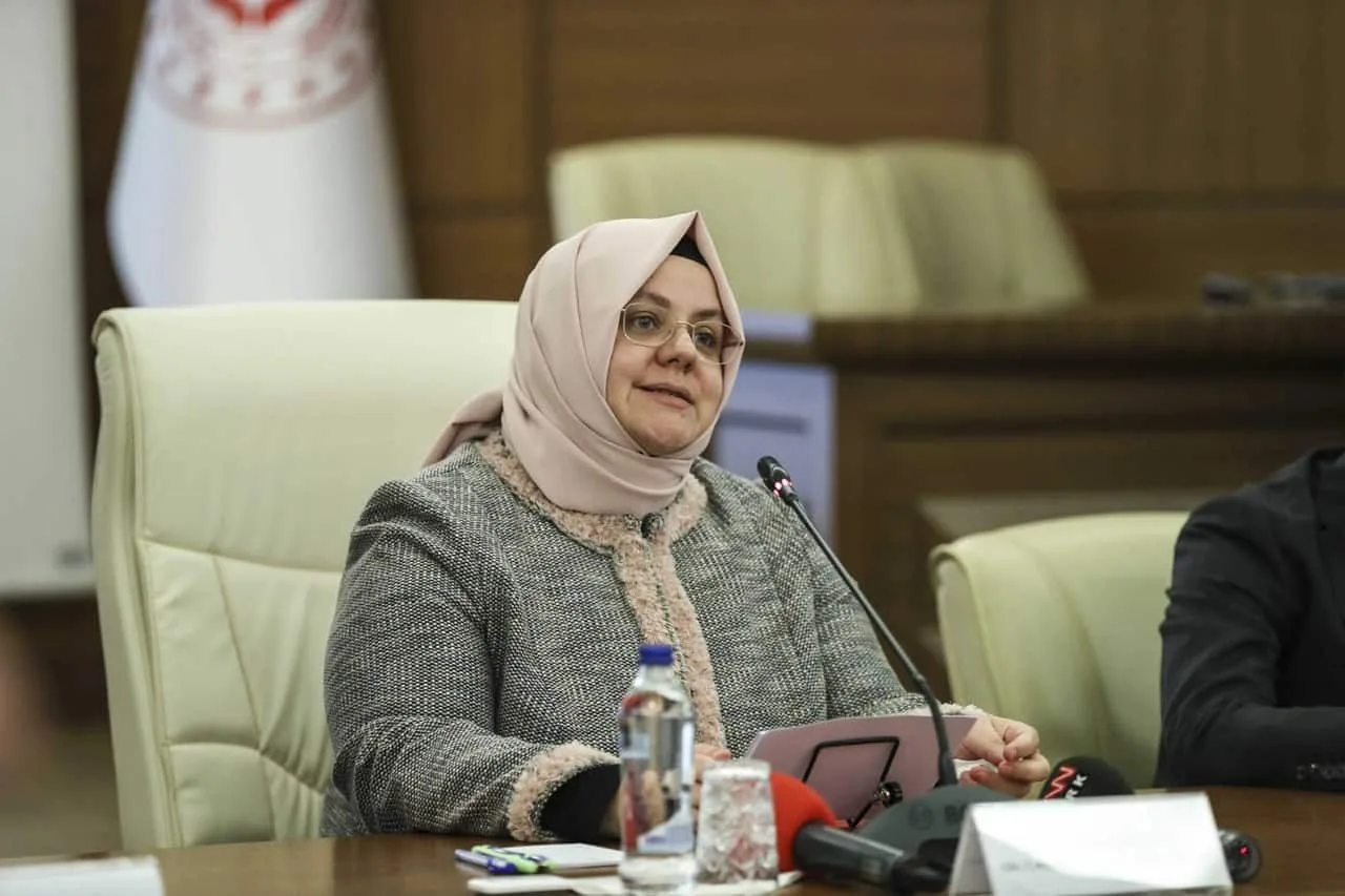 Bakan Selçuk’tan Asgari Ücret Hakkında Önemli Açıklama