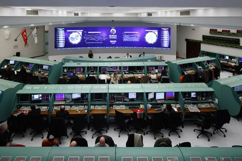 Borsa İstanbul'un Açılmasının Ardından Şirketlerden Hamleler Gelmeye Başladı! 2