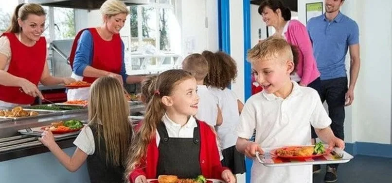 Öğrenciler İçin Okul Öncesi Ücretsiz Yemek Uygulaması Başlıyor