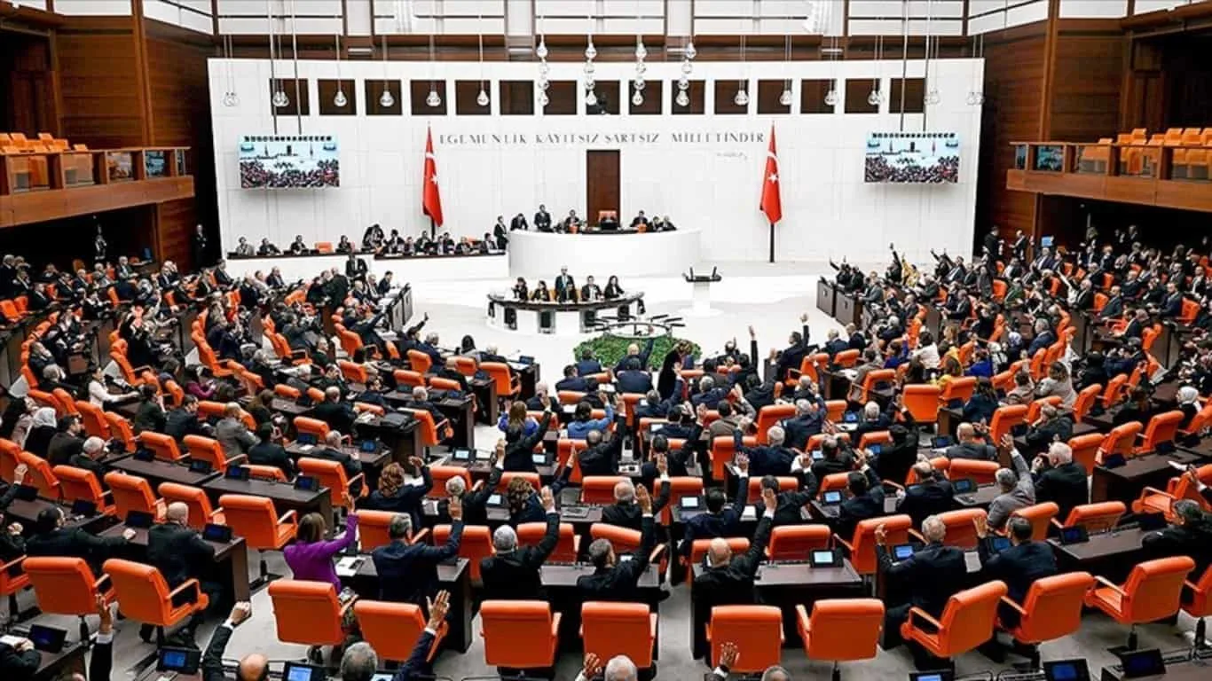 2023 Torba Yasanın İçeriğinde Bağkur Affı, EYT 5000 Gün ve Geçici İşçi Kanunu Var mı?