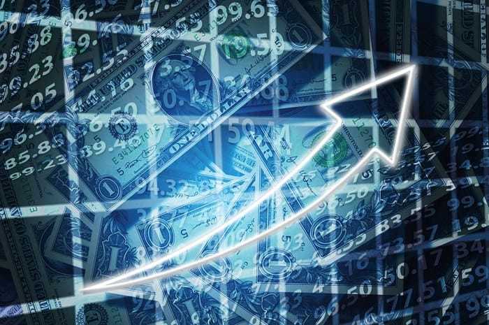 uluslararasi kredi kurumu turkiyenin kredi puanini yukseltti