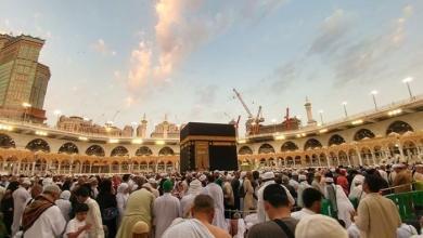 umre ziyaretleri gecici sureyle askiya alindi