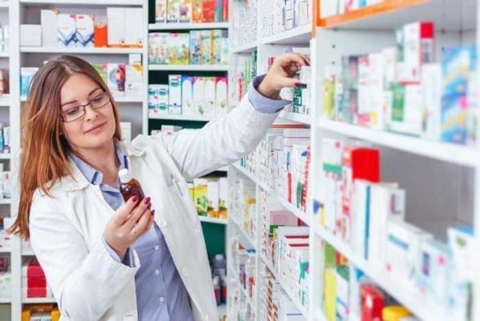 istanbuldaki eczanelere korona tedbiri