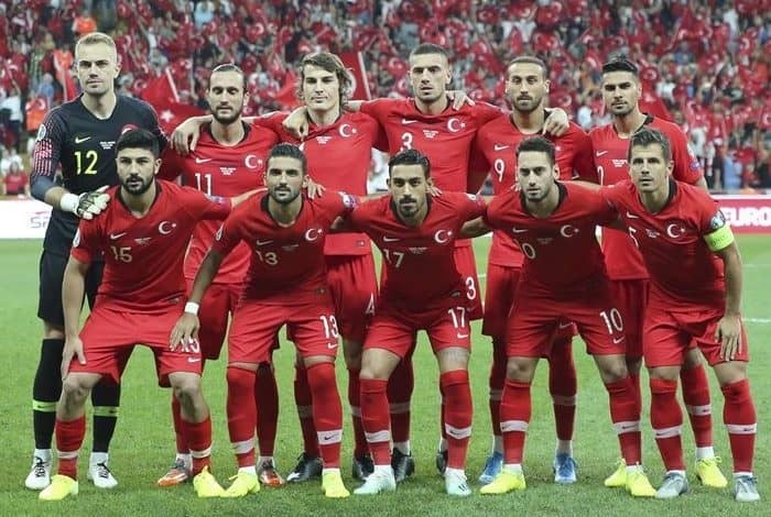 korona milli maclarida vurdu