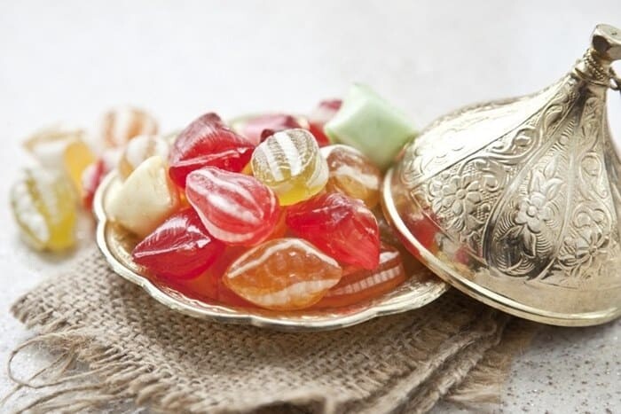 ramazan bayraminda sokaga cikma yasakmi