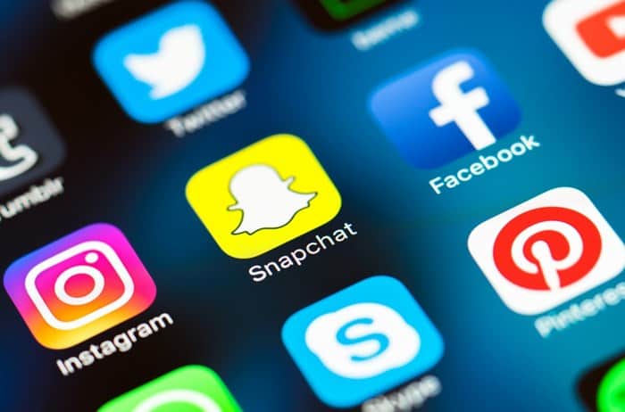 sosyal medya yasasi meclisten gecti