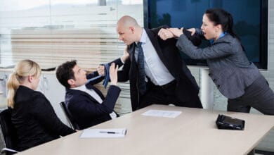 isyerinde kavga cikarilma nedenimi