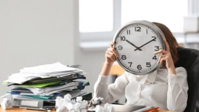 fazla mesaide sinir varmi